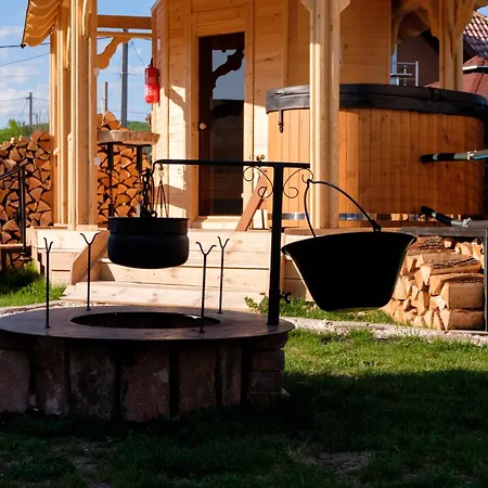 Fecskevar Apartament *